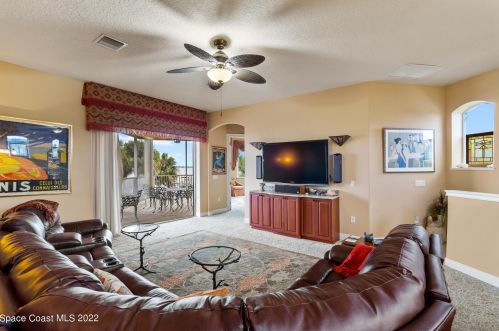 3618 Indian Riv Dr, Cocoa FL 32926-8705 exterior