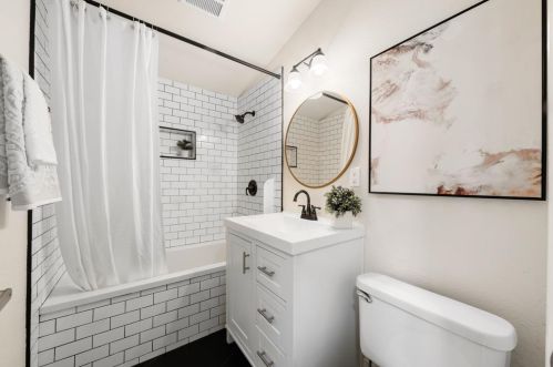 3832 El Oro St, North Highlands CA  95660-4815 exterior