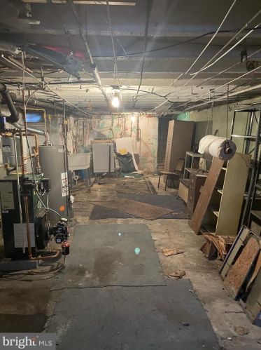 1438 24th St, Philadelphia, PA 19121-3802