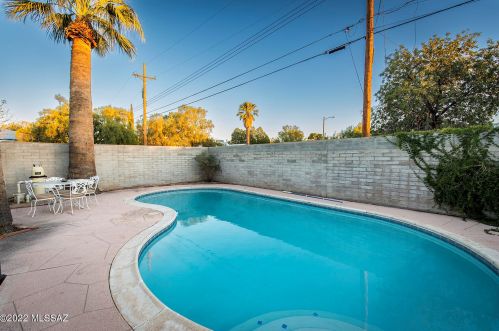 6744 Koralee St, Tucson AZ  85710-1033 exterior