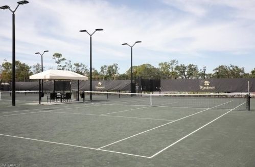 413 Edgemere Way, Naples FL  34105-0071 exterior