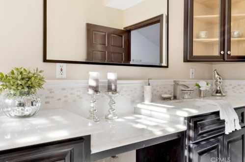 2340 Robinhood Pl, Orange CA  92867-1851 exterior