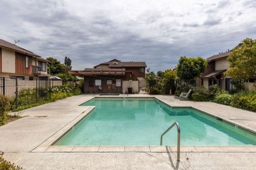 8025 70th St, Paramount CA 90723-5401 exterior