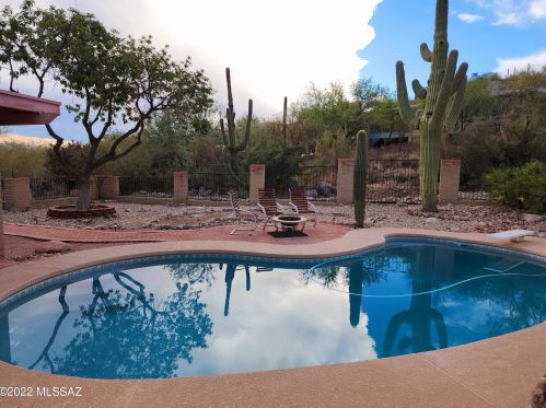 8350 Cheyenne Pl, Tucson, AZ 85750-9727