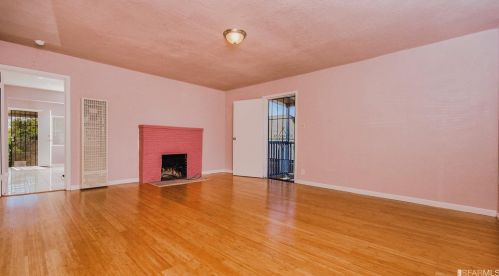 5715 16th St, Oakland, CA 94621-4232