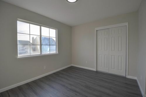 490 Santa Barbara St, Los Banos CA  93635-6324 exterior