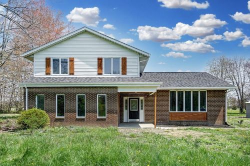 7068 Goodwin Rd, Blanchester, OH 45107-8700