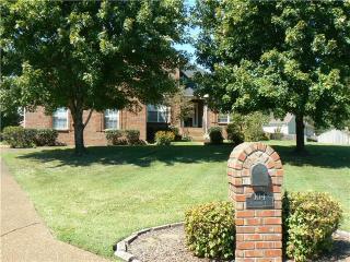 104 Koleberg Ct, Hendersonville, TN 37075-5873