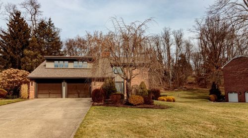 136 Jonathan Dr, Canonsburg, PA 15317-3041