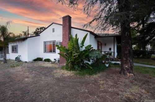6201 Kraft Ave, North Hollywood CA  91606-4123 exterior