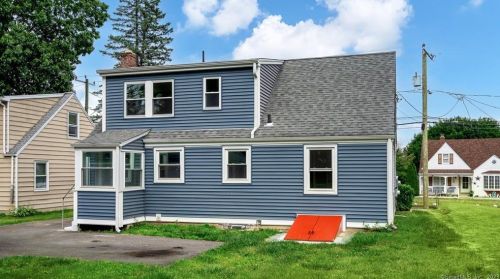 2100 Corbin Ave, New Britain CT  06053-2261 exterior