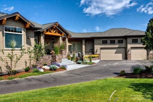 1143 Highland Vw Loop, Eagle Crest OR  97756-7441 exterior