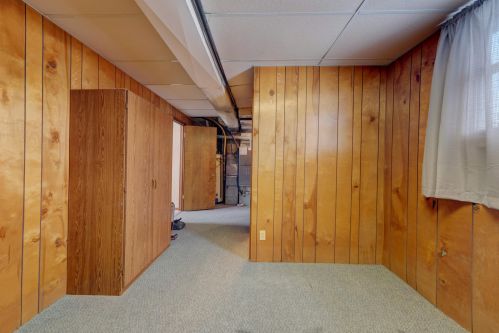 1035 Amboise Dr, Marion OH 43302-6614 exterior