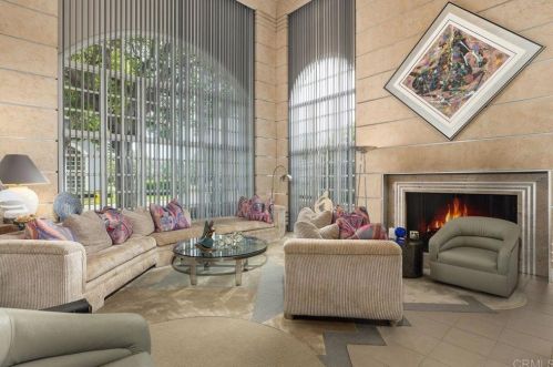 7402 Avenida De Palais, Carlsbad, CA 92009-6905