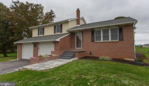 11327 Thornwood Rd, Lees Cross Roads, PA 17257-9307