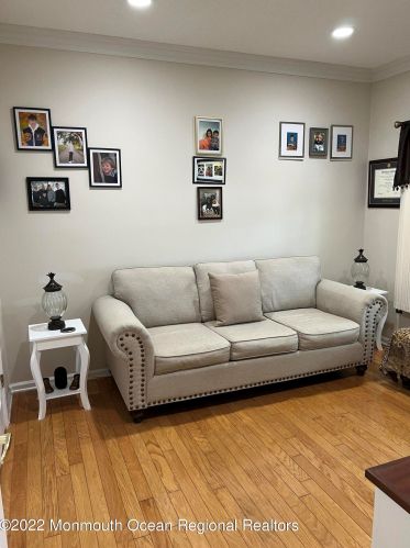 39 Riva Blvd, Bricktown NJ 08723-7983 exterior