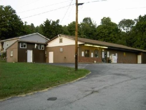 425 Breakneck Rd, South Connellsville, PA 15425-1829