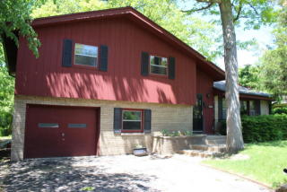 1325 124th St, Brookfield, WI 53005-7303