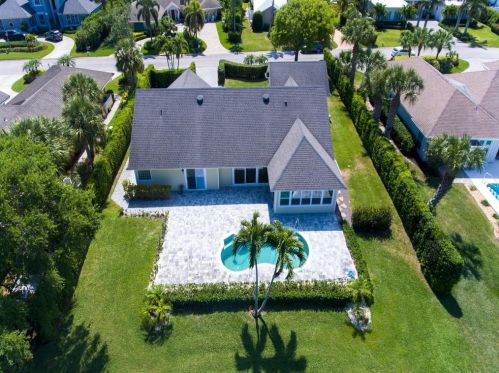 70 Cache Cay Dr, Vero Beach, FL 32963-1210