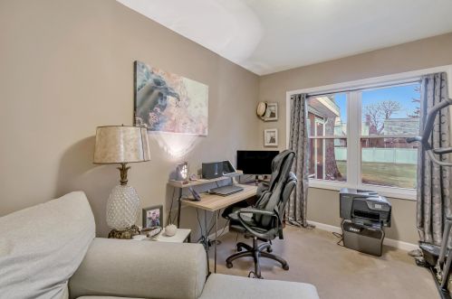 561 Vernon Heights Blvd, Marion OH  43302-5343 exterior