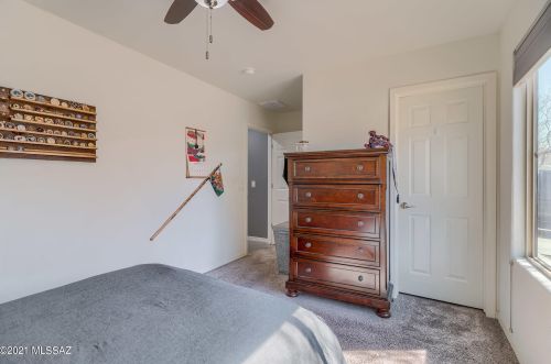 828 Placita Pozanco, Green Valley AZ  85614-3807 exterior