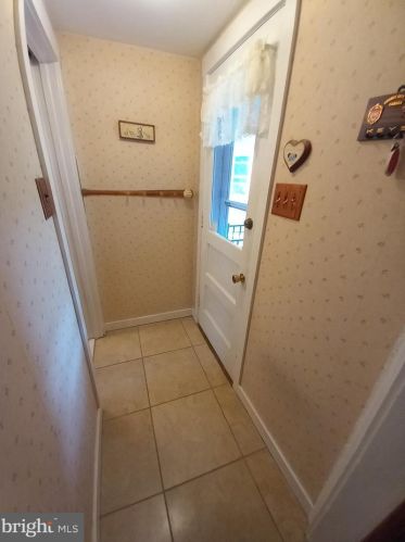 323 Columbia Ave, Lansdale PA 19446-3312 exterior