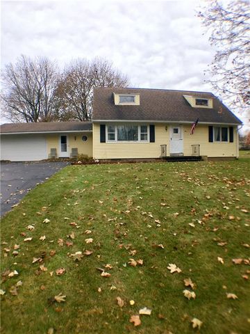 36 Grenadier Rd, Scottsville, NY 14546-1120