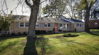 711 Lloyd St, Lawrenceburg, TN 38464-2919