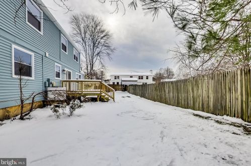 7218 Bonniemill Ln, Springfield VA 22150-4426 exterior