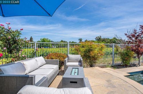 5648 Dresslar Cir, Livermore CA  94550-7194 exterior
