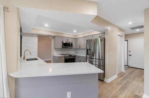 4984 30th Pl, Naples FL  34116-7749 exterior