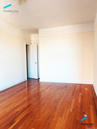 5635 Netherland Ave, Bronx, NY 10471-1739