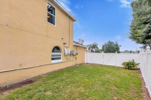 418 Riggs Cir, Davenport FL 33897-6007 exterior