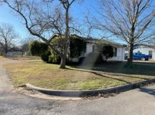 531 Euclid St, Cleburne, TX 76033-4362
