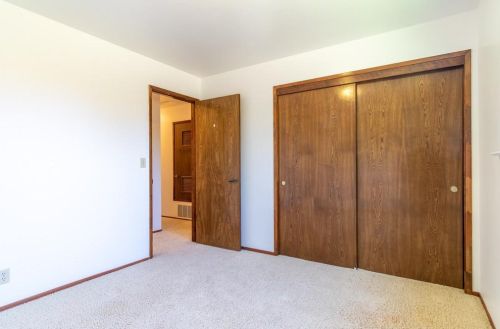 105 Daffodil Dr, Hollister CA  95023-3103 exterior