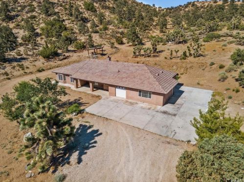2676 Mustang Ln, Wrightwood, CA 92397