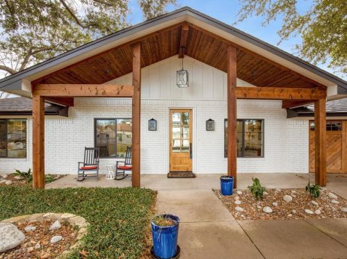 4210 Bar Harbor Ct, Granbury, TX 76049-5884