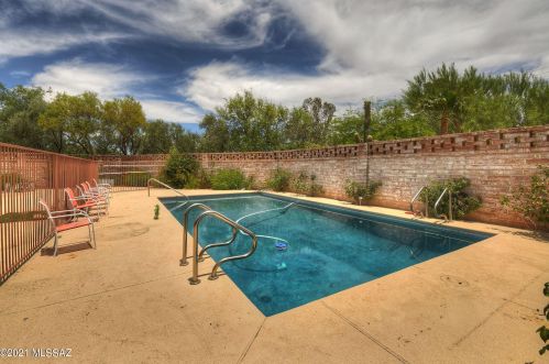 1112 Maximilian Way, Tucson, AZ 85704-3029