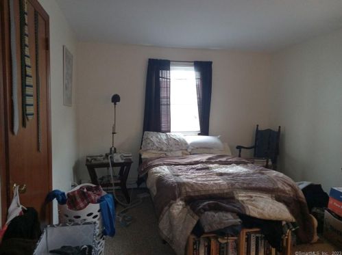 76 Treat Ave, Stamford CT  06906-1941 exterior