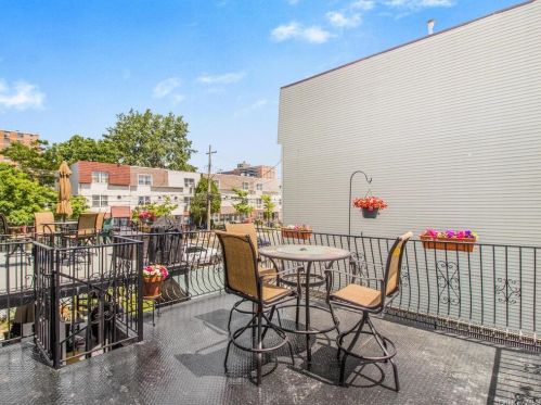 548 Pugsley Ave, Bronx NY  10473-1835 exterior