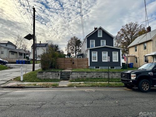 127 Fulton St, Woodbridge NJ  07095-2619 exterior