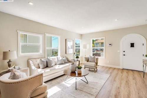 2580 99th Ave, Oakland, CA 94605-4809