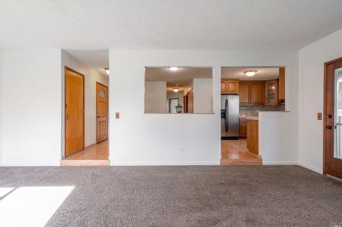 6530 Old Redwood Hwy, Santa Rosa CA  95403-1480 exterior