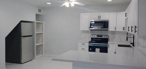 13918 Folkestone Cir, West Palm Beach, FL 33414-7799