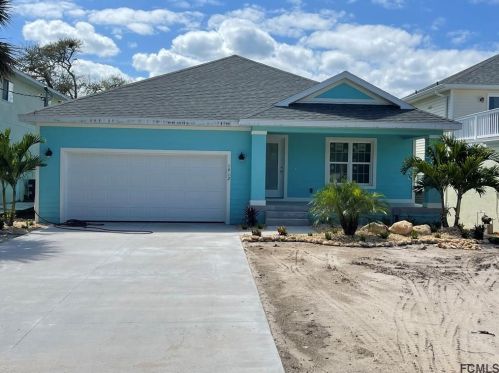 1912 Palmetto Ave, Flagler Beach, FL 32136-3956