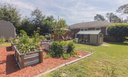 400 Woodland Dr, New Ellenton SC  29809-2802 exterior