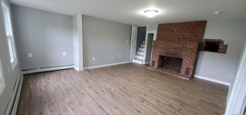 2 Plattekill Rd, Marlborough NY  12542-6023 exterior