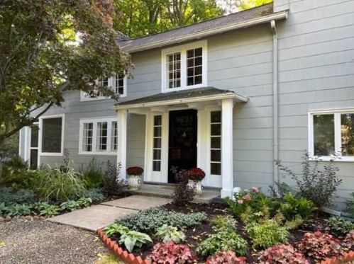 86 Livingston St, Rhinebeck, NY 12572-1538