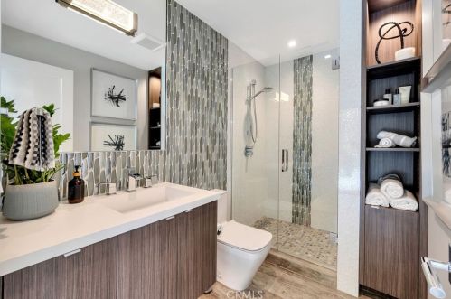 50 Rivo Alto Canal, Long Beach CA  90803-4047 exterior