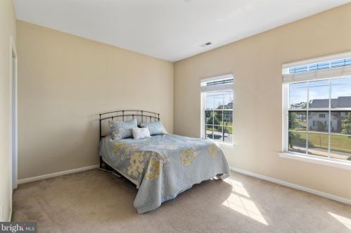 6 Nicole Ct, Swedesboro NJ  08085-3448 exterior